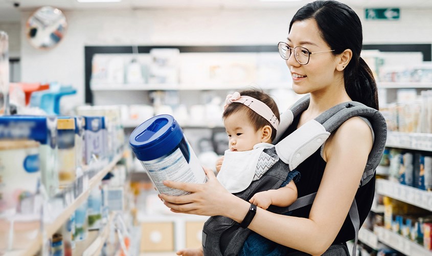 Mẹ nên chọn mua sữa có thương hiệu uy tín 