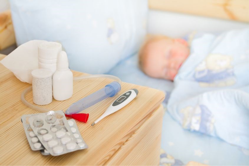 Adenovirus nguy hiểm với trẻ nhỏ, đặc biệt là trẻ sơ sinh. Nguồn: Canva