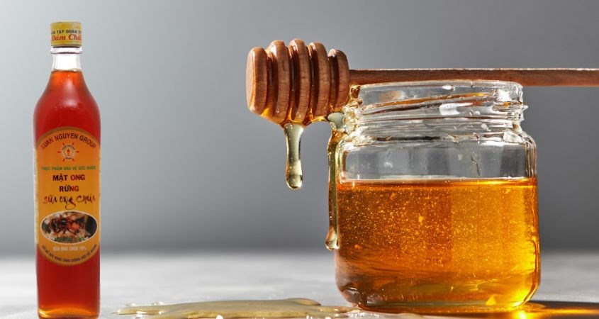 Mật ong rừng nguyên chất pha sữa ong chúa Xuân Nguyên 500 ml