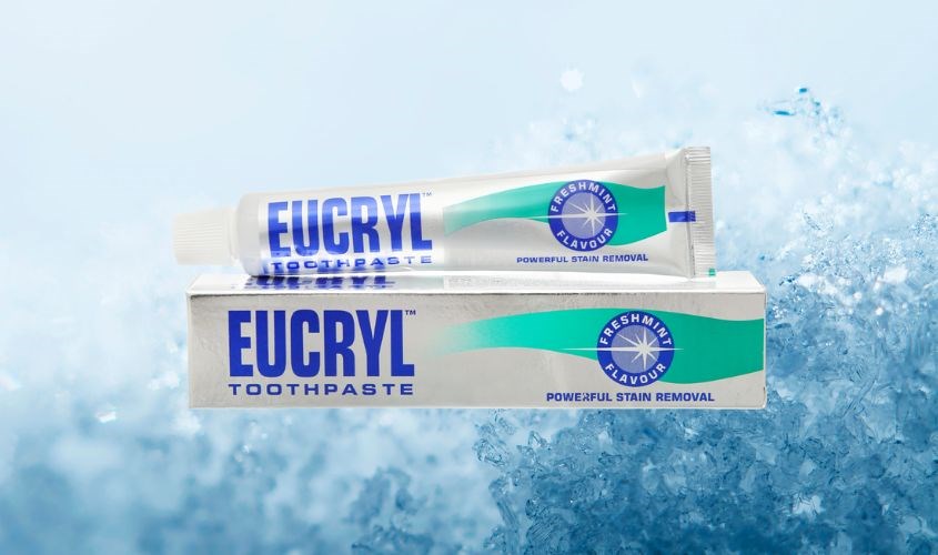 Kem đánh răng Eucryl