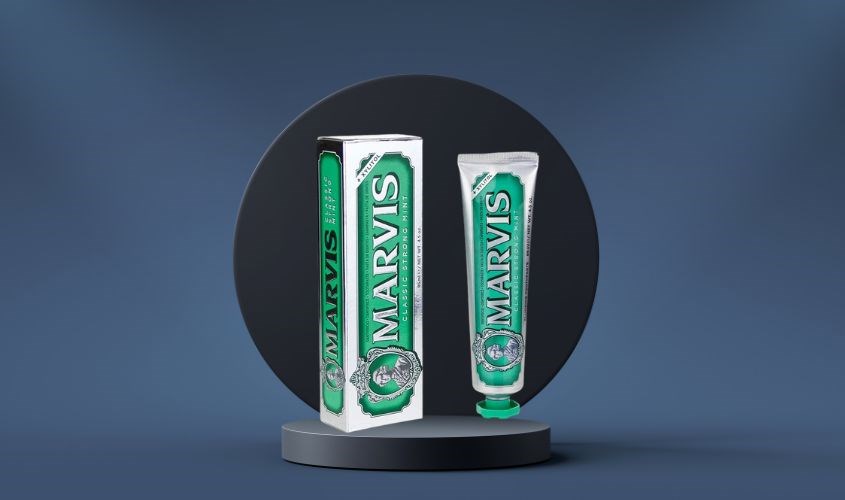 Kem đánh răng Marvis Classic Strong Mint