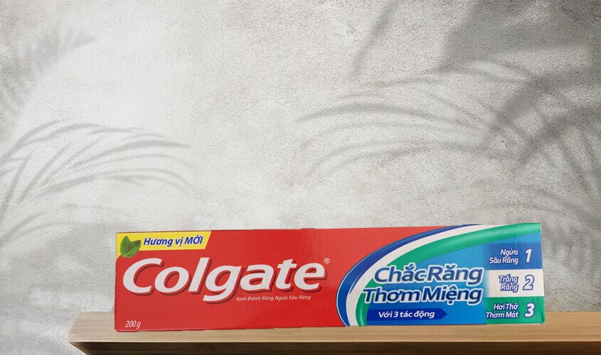Kem đánh răng Colgate chắc răng thơm miệng