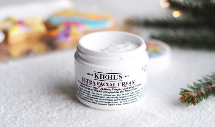Kem cấp ẩm Kiehl’s Ultra Facial Cream là một trong các sản phẩm không dùng cho bà bầu