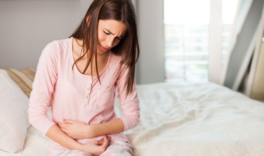 Mẹ bầu mắc các bệnh liên quan đến phụ khoa khiến bụng dưới khó chịu