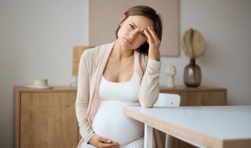 Vùng kín bị tổn thương tạo điều kiện cho vi khuẩn xâm nhập và gây bệnh