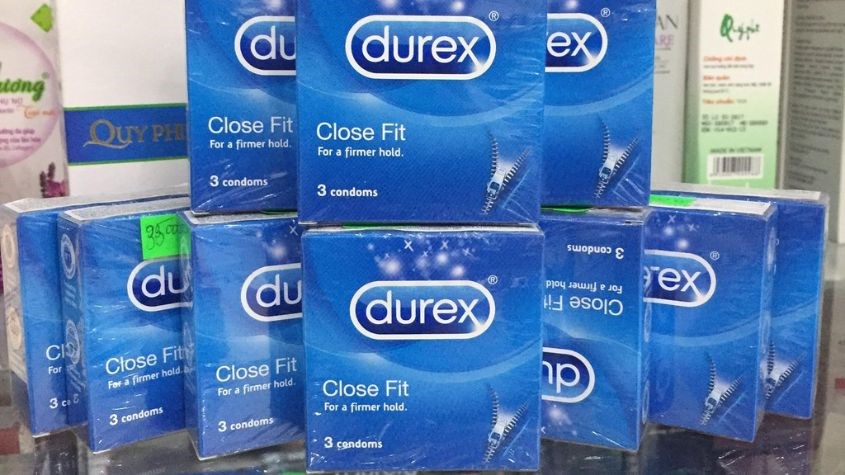 Bao cao su Durex Close Fit 