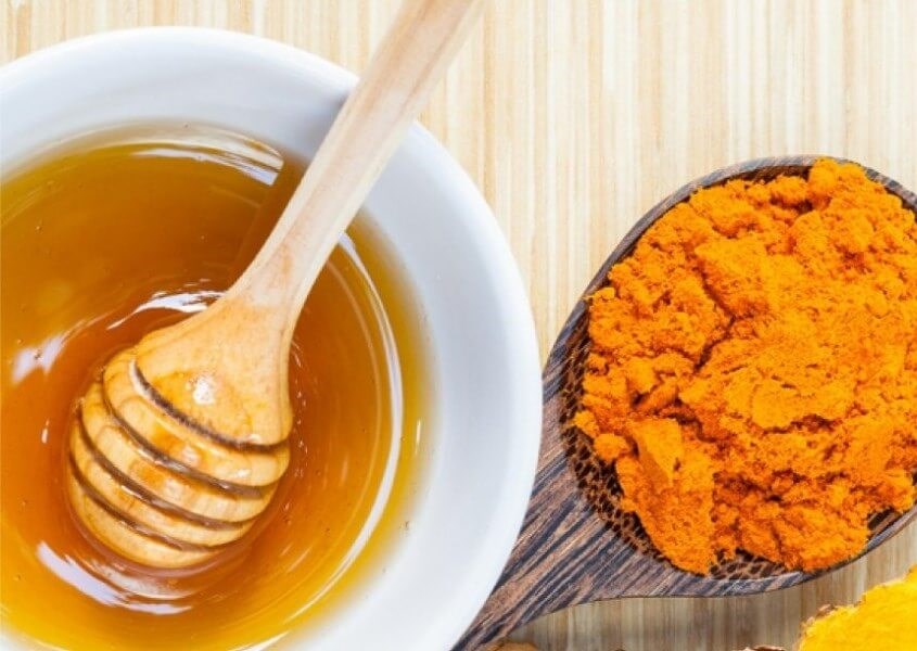 Trị thâm nách sau sinh bằng mật ong và nghệ Trị thâm nách sau sinh bằng mật ong và nghệ