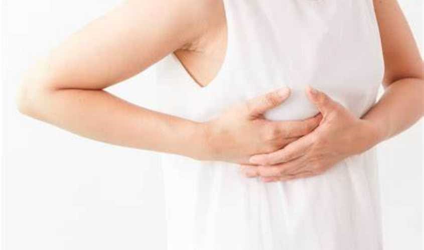 Ngực bắt đầu đau và sưng cho thấy bạn đang bị tắc tia sữa 