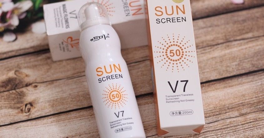 Kem chống nắng dạng xịt V7 Sunscreen Magic Flower