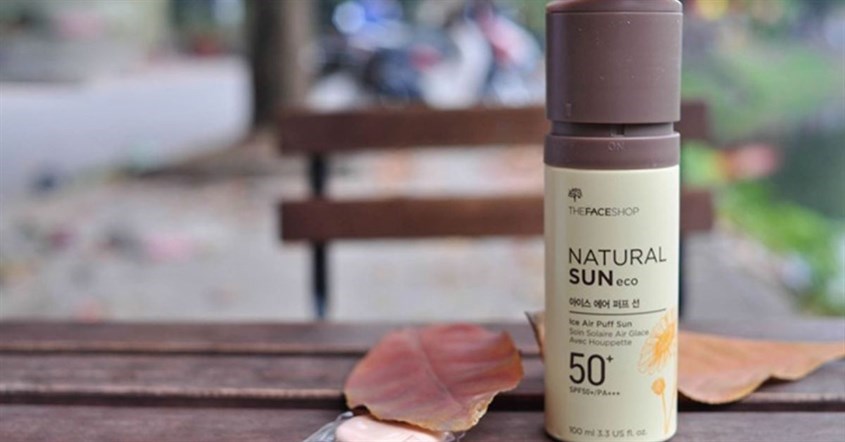 Xịt chống nắng The Face Shop Natural Sun Eco Ice Air Puff Sun SPF50 