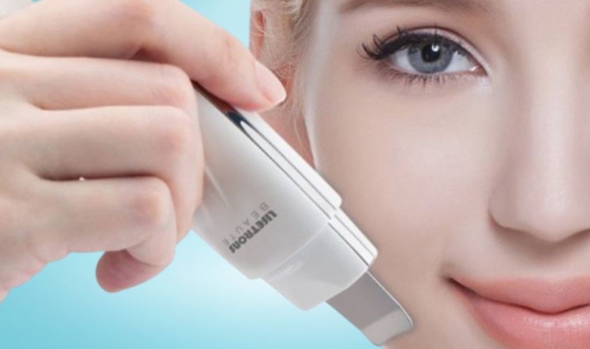 Máy tẩy tế bào chết và nâng cơ mặt Lifetrons UI-400