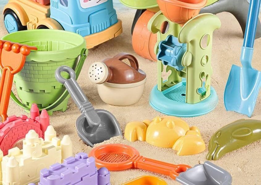 Xẻng và xô - đồ chơi cho bé 9-12 tháng tuổi