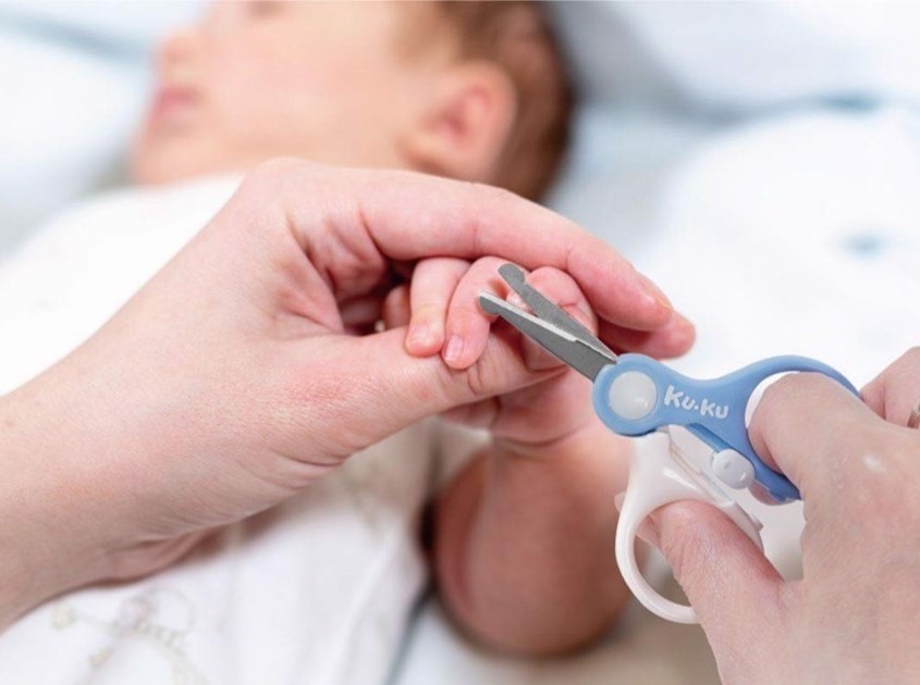 Chàm sữa ở trẻ sơ sinh có tự hết không