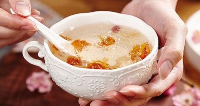 Nước yến bổ sung nhiều dưỡng chất cho mẹ bầu