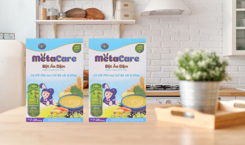 Bột ăn dặm MetaCare cá hồi, phô mai, cải bó xôi và olive hộp 200g (7 - 24 tháng)