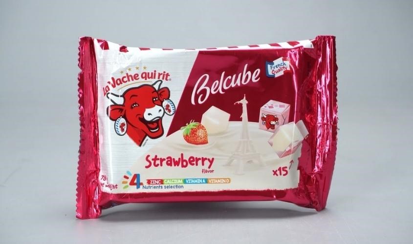 Phô mai Con Bò Cười Belcube vị dâu gói 15 viên 78g (từ 1 tuổi)