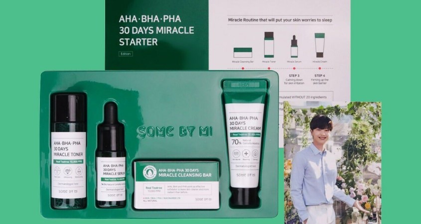 review-kem-duong-duong-trang-mo-tham-chiet-xuat-1