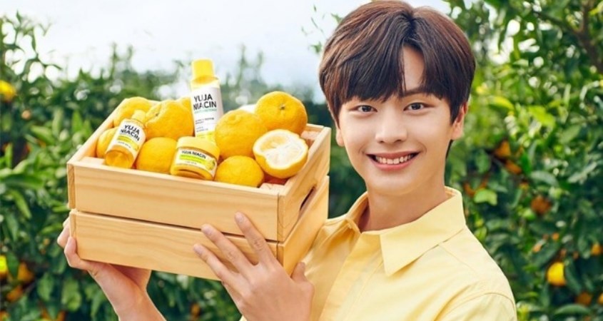 review-kem-duong-duong-trang-mo-tham-chiet-xuat-3