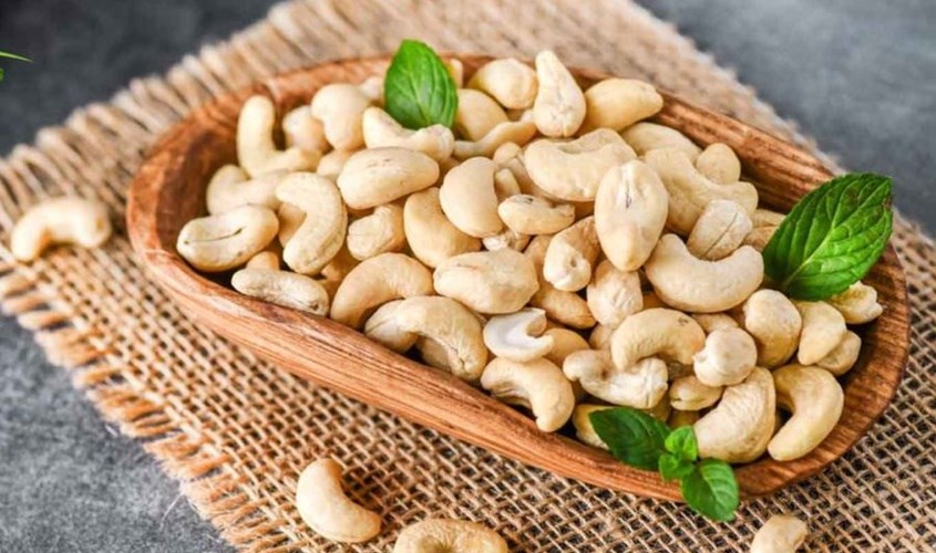 Axit folic trong hạt điều hỗ trợ phát triển trí não và hệ thống thần kinh của thai nhi 