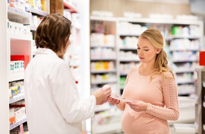 Để an toàn và chắc chắn nhất mẹ bầu nên tham khảo ý kiến của bác sĩ