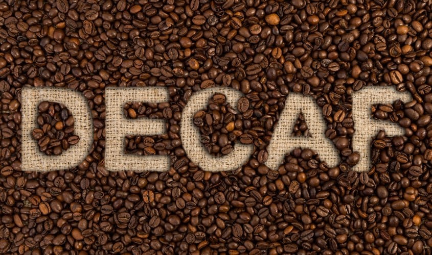 Cà phê Decaf không chứa caffein nên mẹ có thể dùng được