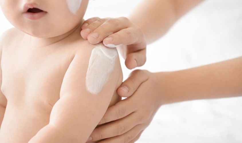 Kem dưỡng ẩm Cetaphil có thể sử dụng tại mọi thời điểm trong ngày