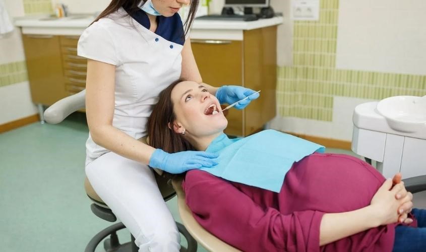 Kiểm tra định kì để kịp thời phát hiện và điều trị những vấn đề răng miệng