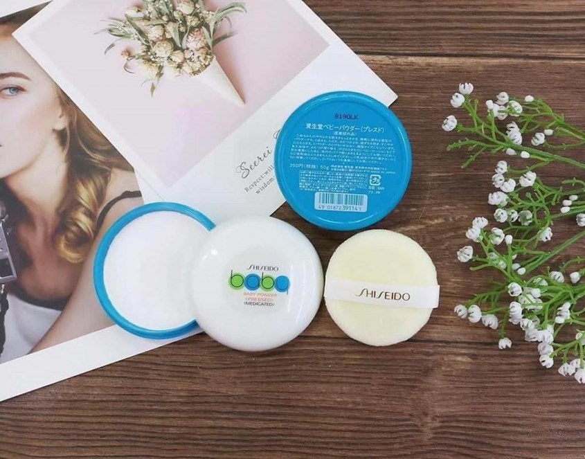 Phấn rôm Shiseido chứa Zinc Oxide giúp kiềm dầu