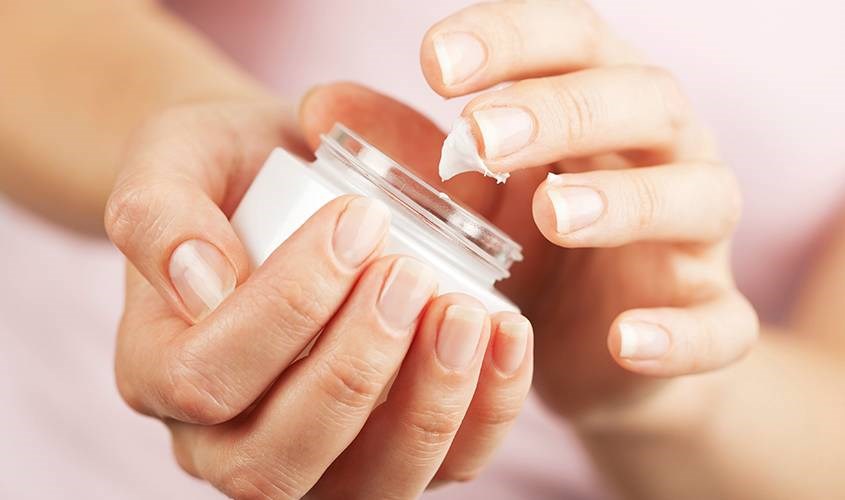 Với mỹ phẩm dành riêng cho mẹ bầu, chăm sóc cho làn da của bạn không còn là vấn đề. Hãy cùng khám phá sản phẩm này để trải nghiệm sự dịu nhẹ và an toàn nhất cho mẹ và thai nhi của bạn.