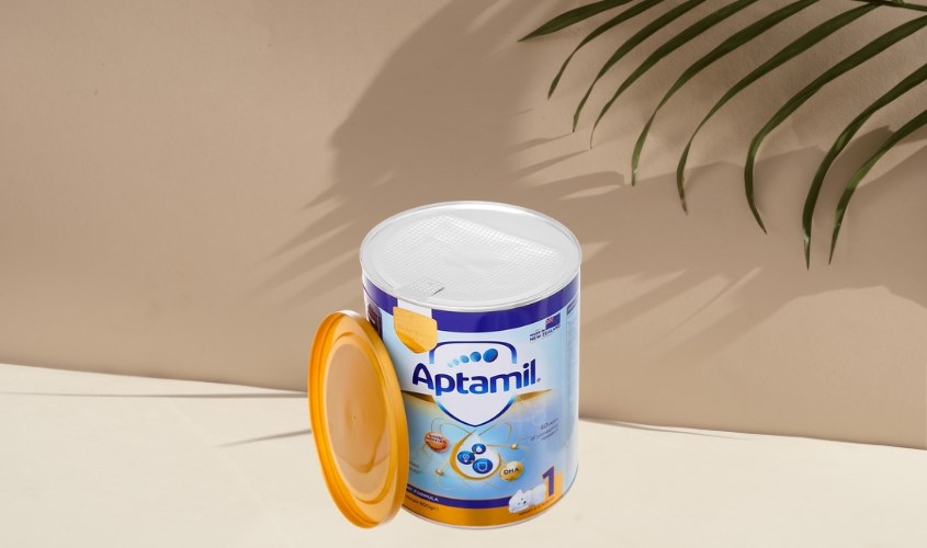 Sữa bột Aptamil Infant Formula vị nhạt thanh số 1 900g (0 - 12 tháng)