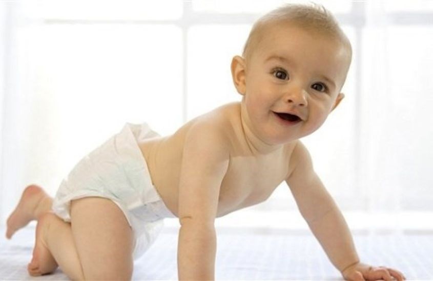 Hãy chọn tã quần để con dễ vận động hơn