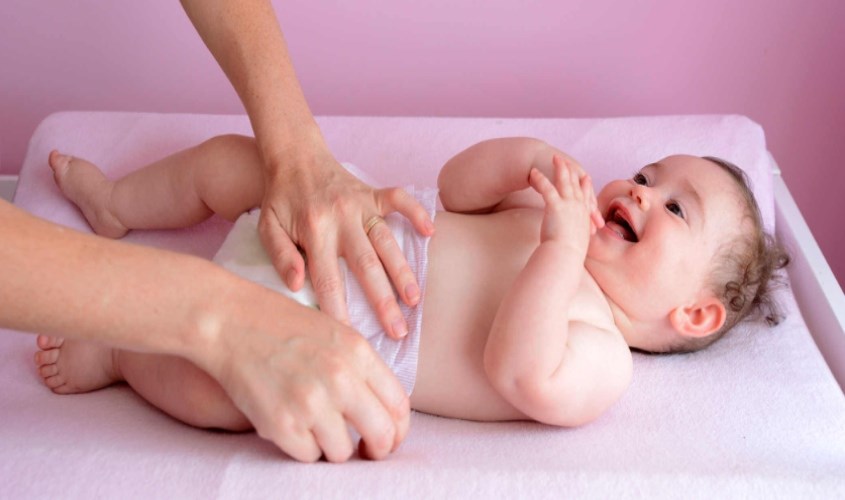 Cách mặc bỉm Mamypoko rất đơn giản và nhanh chóng