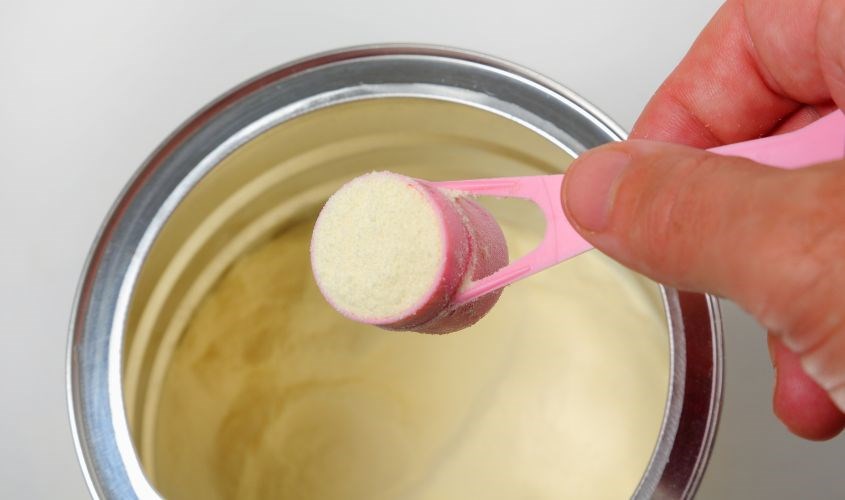 Pha sữa theo đúng chỉ dẫn của nhà sản xuất