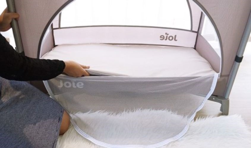 Có thể đặt nệm xuống phía dưới đáy cũi