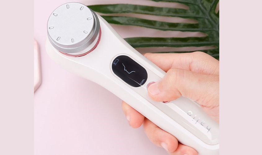 Máy massage đẩy tinh chất Halio Ion Hot & Cool White