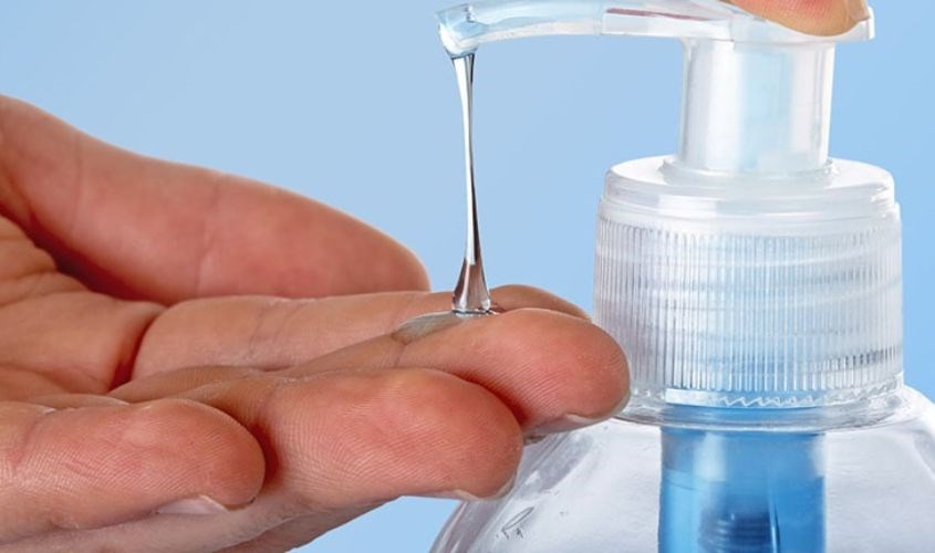 Việc lạm dụng dung dịch vệ sinh Betadine có thể gây khô vùng kín