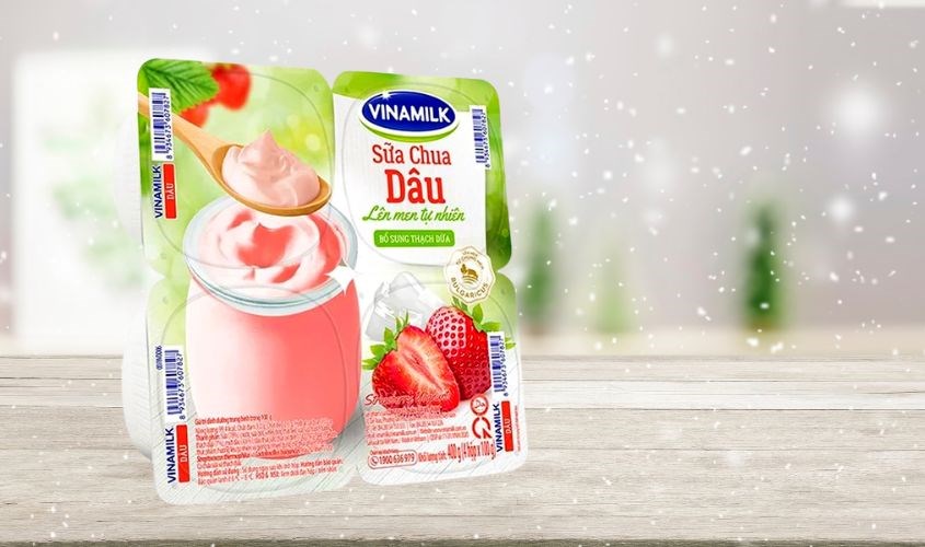 Lốc 4 hộp sữa chua trái cây Vinamilk vị dâu 100g