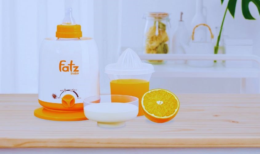 Máy hâm sữa Fatzbaby còn có thể vắt nước cam