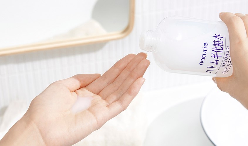 Toner có kết cấu lỏng, tạo cảm giác thoải mái khi dùng