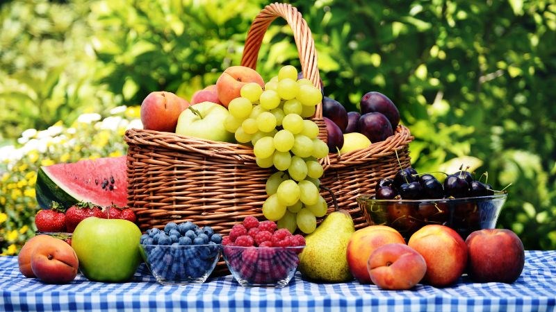 Ăn nhiều trái cây giúp cung cấp vitamin và khoáng
