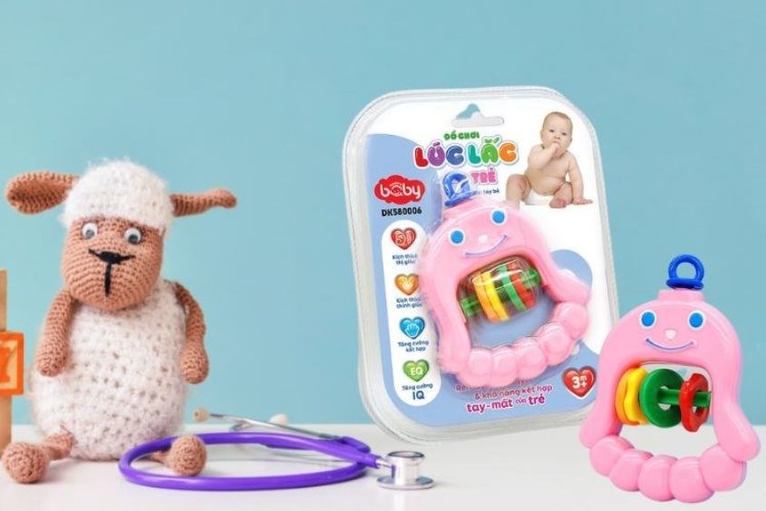 Đồ chơi lúc lắc chuông bàn tay bé Duka là đồ chơi cho trẻ 6 tháng tuổi hay nhất