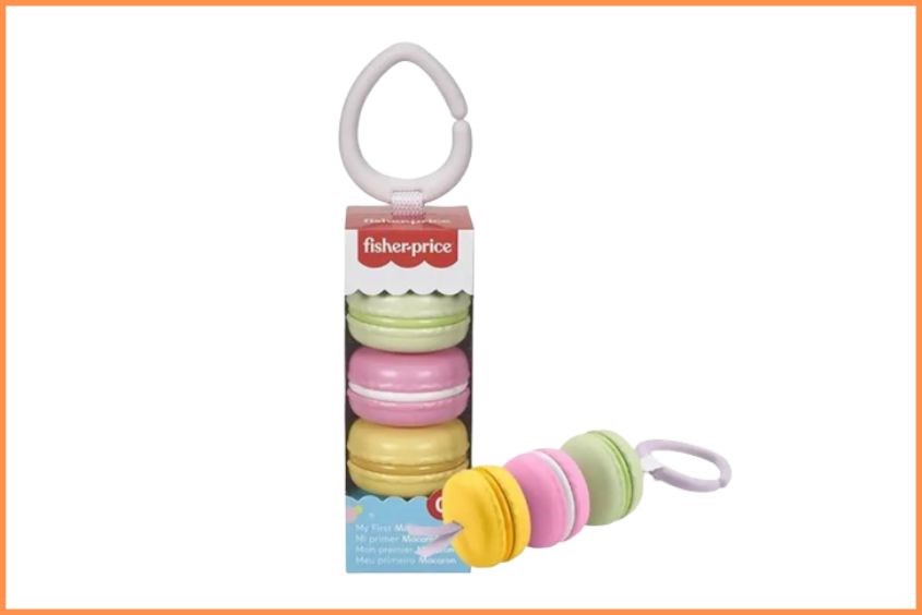 Lục lạc macaron Fisher Price là đồ chơi cho trẻ 6 tháng tuổi cực kỳ hấp dẫn