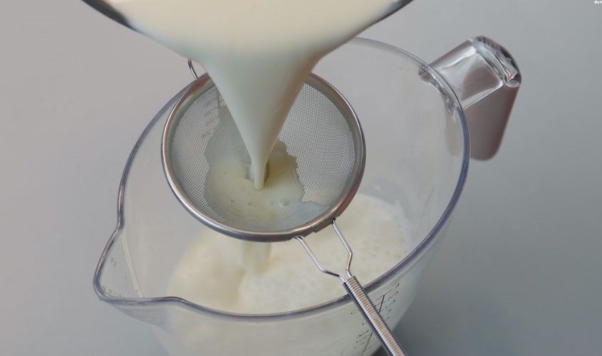  Lọc hỗn hợp vừa xay bằng rây hoặc khăn sạch