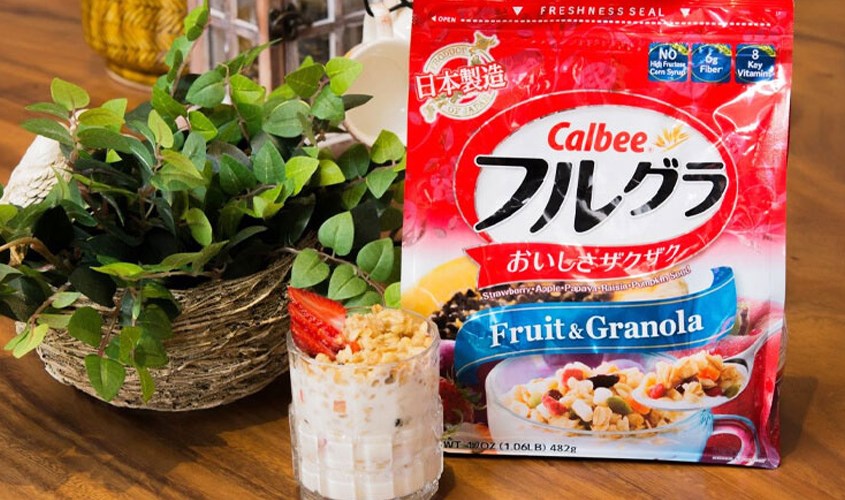Ngũ cốc Calbee hương vị trái cây thơm ngon, giàu dưỡng chất