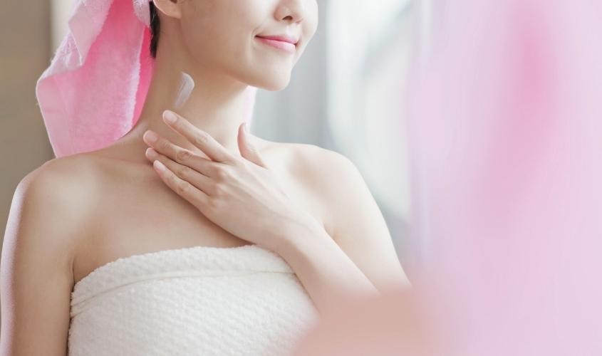 Sau khi da nghỉ thì mới bắt đầu thoa kem chống nắng để đạt hiệu quả nhất