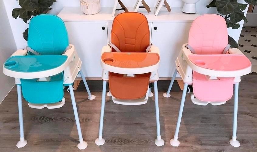 Với thiết kế phần lớn làm từ nhựa nên sẽ tạo cảm giác không được chắc chắn lắm