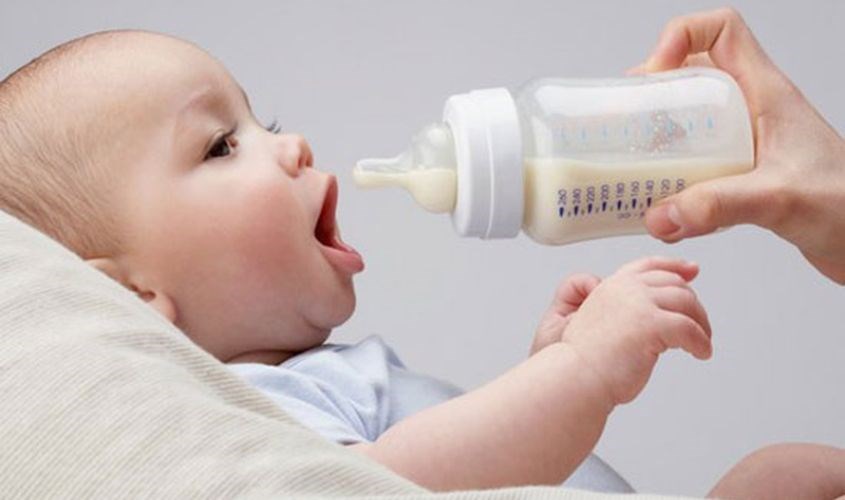 Cho trẻ uống nhiều sữa tươi có tốt không? Lưu ý khi uống sữa tươi
