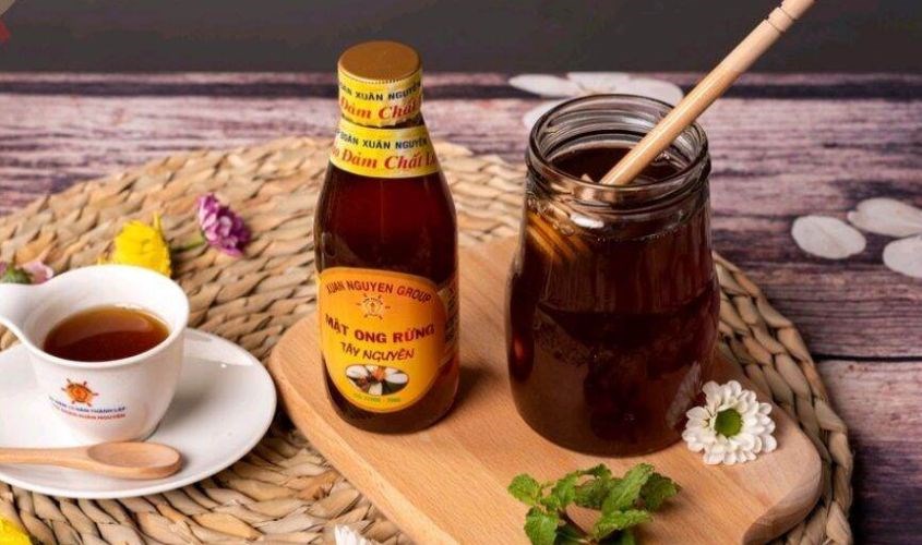 Mật ong rừng Tây Nguyên Xuân Nguyên chai 200 ml