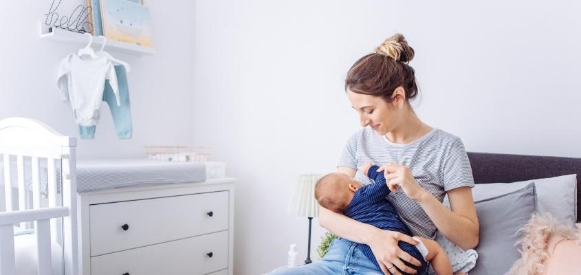 Sữa mẹ có các kháng nguyên và dưỡng chất tốt nhất cho trẻ