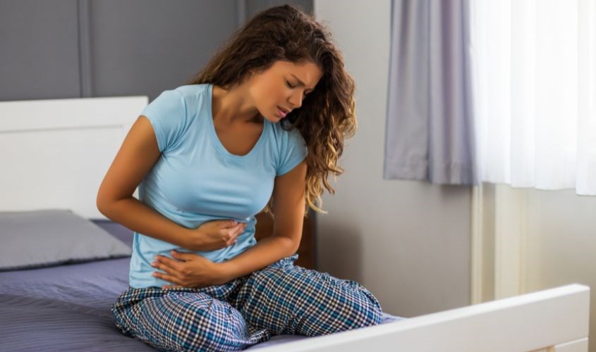 Sử dụng tinh bột nghệ bị mốc sẽ gây đau bụng, tiêu chảy.